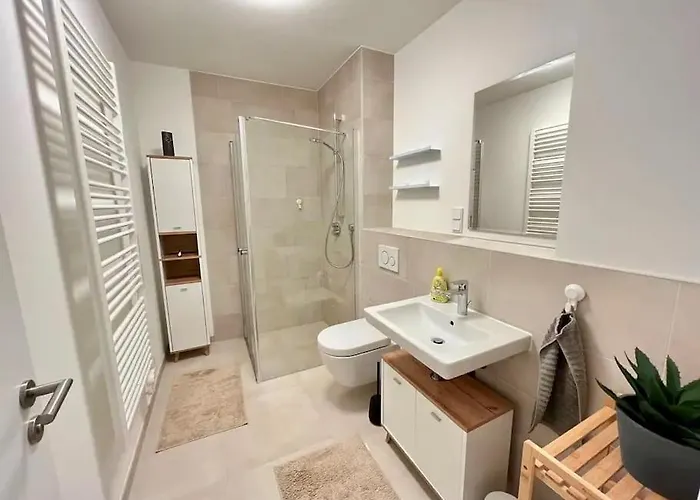 5 Sterne Apartment, Naehe Flughafen Berlin, Wlan Schönefeld